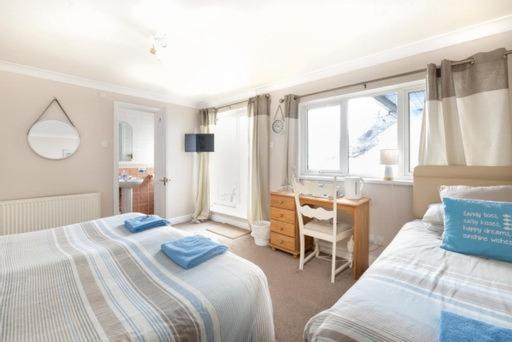 Bridgeside Guest House Лу Екстериор снимка